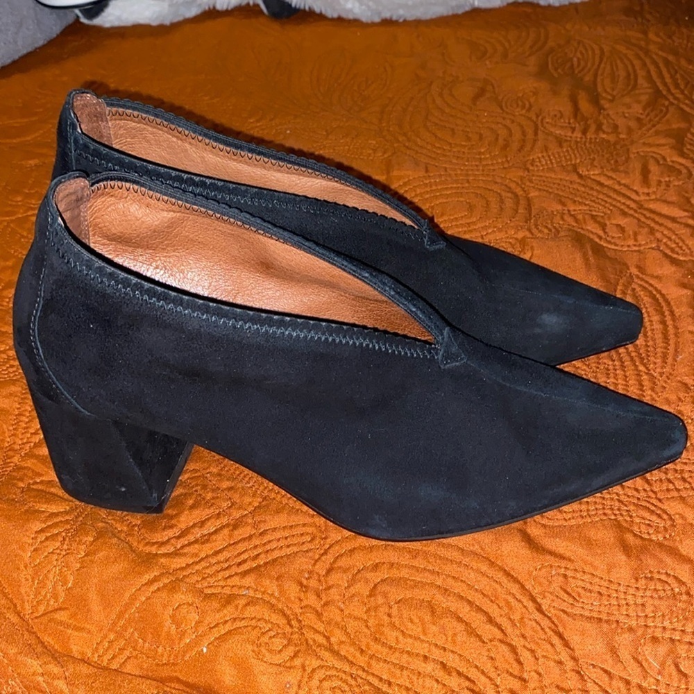 Classic Black Suede Block Heel Pumps
